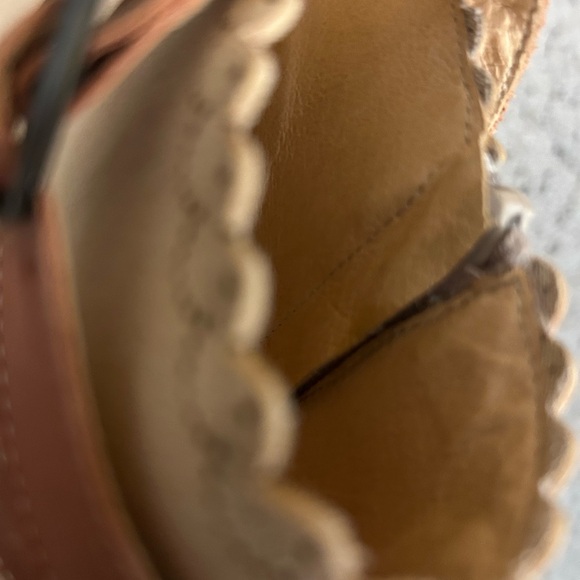 Gold Button 8.5 leather ankle booties w/floral detail excellent used condition - Picture 13 of 15